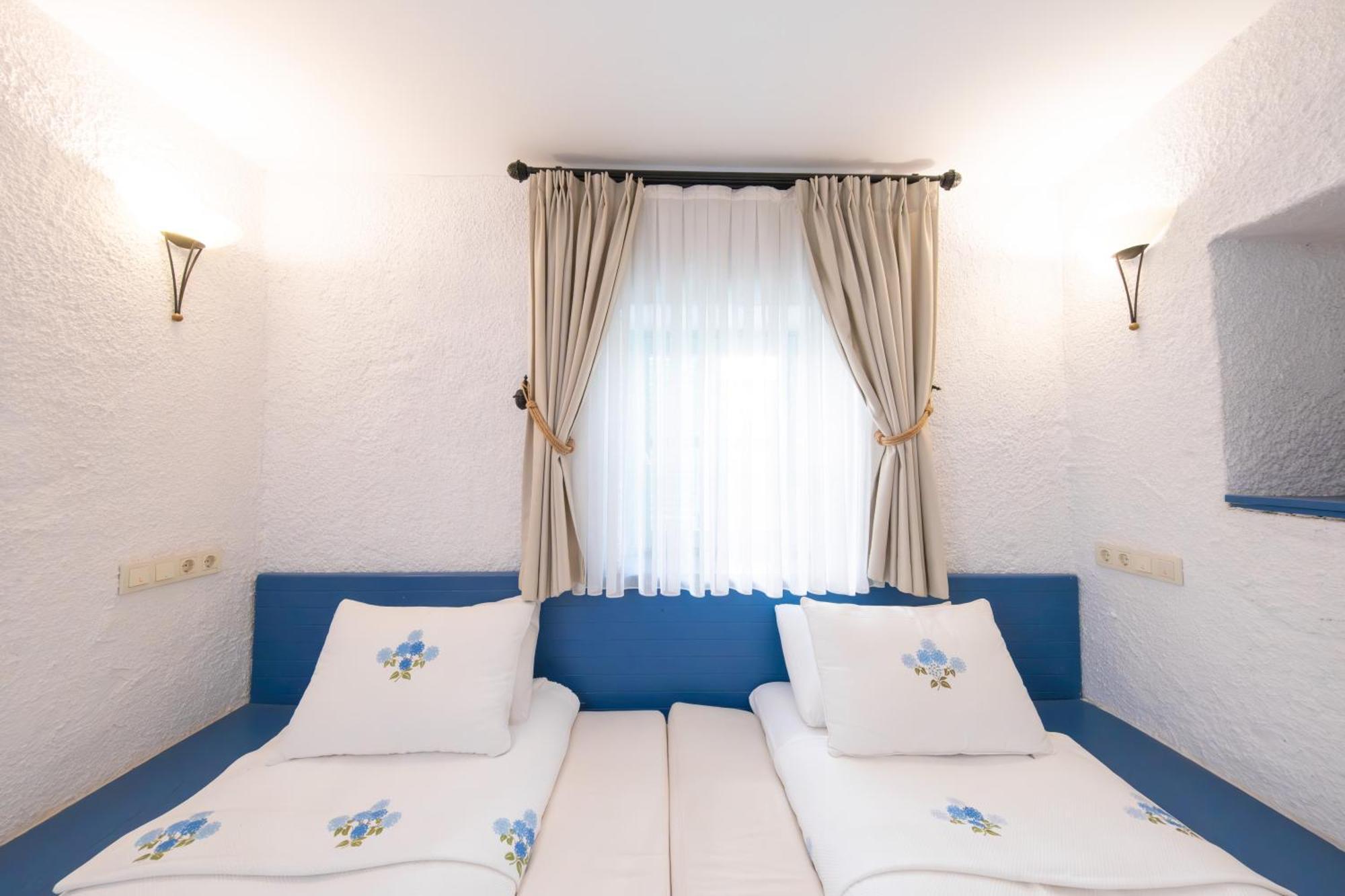 Sigacik Gardenya Buti̇K Otel Экстерьер фото